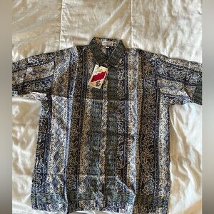 Indonesian Batik shirt for man. Made in Pekalongan, Indonesia.